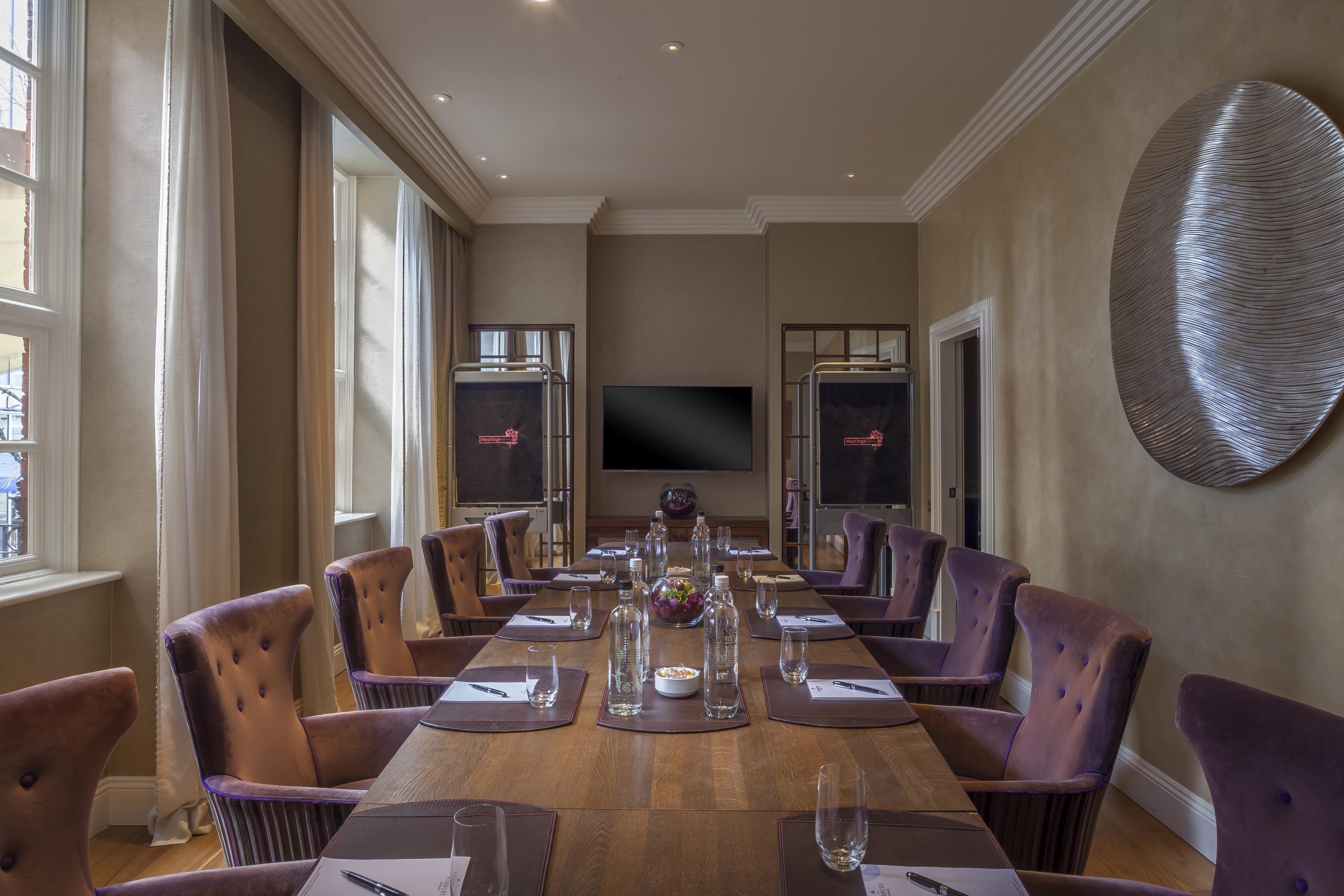 فندق ذا روزيت ريدينغ ريدينج المظهر الخارجي الصورة The Boardroom at The Ivy Collection