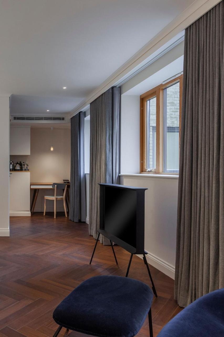 فندق ذا روزيت ريدينغ ريدينج المظهر الخارجي الصورة A room at the hotel
