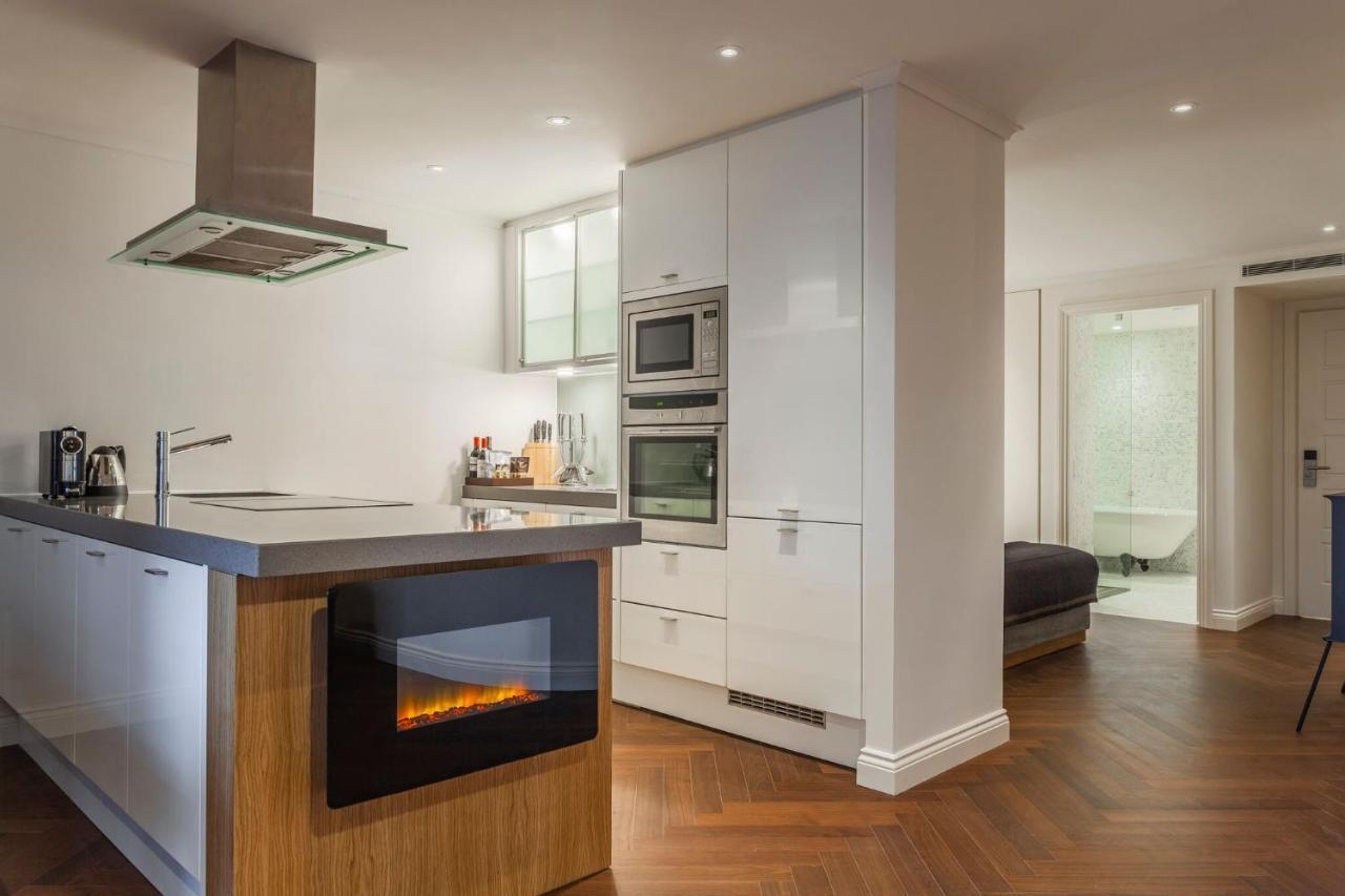 فندق ذا روزيت ريدينغ ريدينج المظهر الخارجي الصورة A modern kitchen